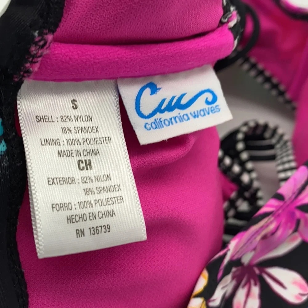 California‎ Waves Wildflower Flounce Bikini Top, S
